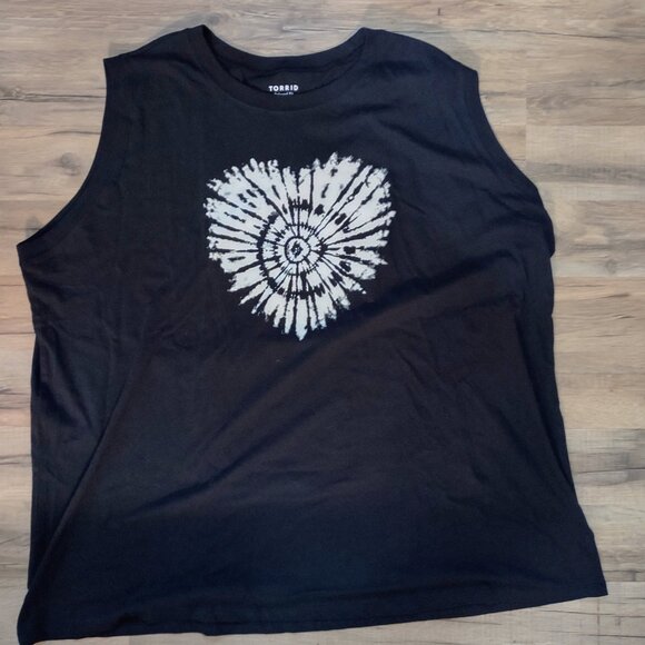 Torrid 3 3X Tie-Dye Heart Relaxed Heritage Jersey Tee graphic t-shirt tank top - Picture 2 of 3